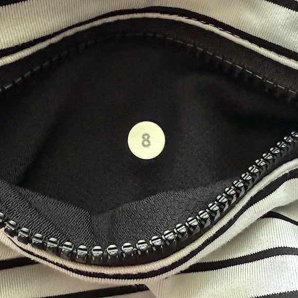 Lululemon Runday Crop Size 8 - Picture 11 of 15